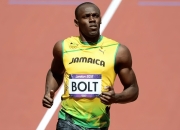 谁能阻挡？博尔特再度创下篮球历史新纪录的简单介绍