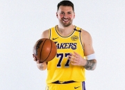 东契奇惊艳全场，格林助攻爆棚，步行者逆转取胜！