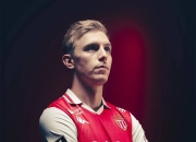 包含维拉主帅宣布将调整战术，提高稳定性的词条