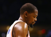 包含杜兰特重返赛场，爆冷首场状态出色，FPX观众沸腾！的词条