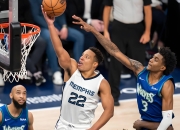 包含灰熊队前锋伤愈复出，球队战力整体得到提升的词条