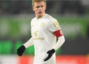 包含美因茨球队客场挫败对手，继续保持不败纪录的词条