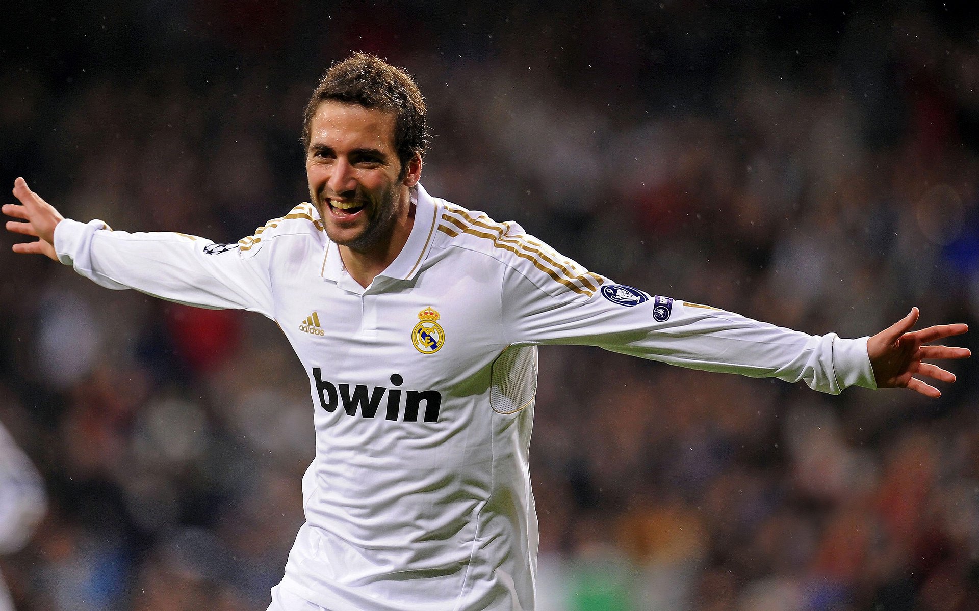  郑钦文手感滚烫，带领广东男篮血战广州队，赛后一句话霸气侧漏