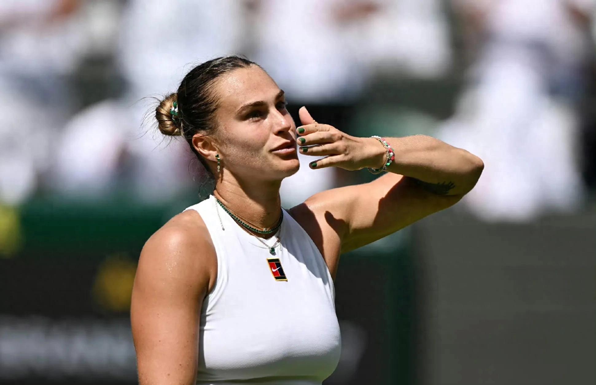  温网抢七大战对决在即！罗马演练定位球，费内巴切密集防守应对